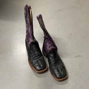 Ferrini Alligator Print Boots